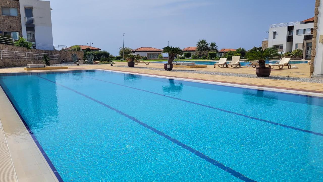 Sea And Mountain View Beachfront Penthouse Yali Exterior photo