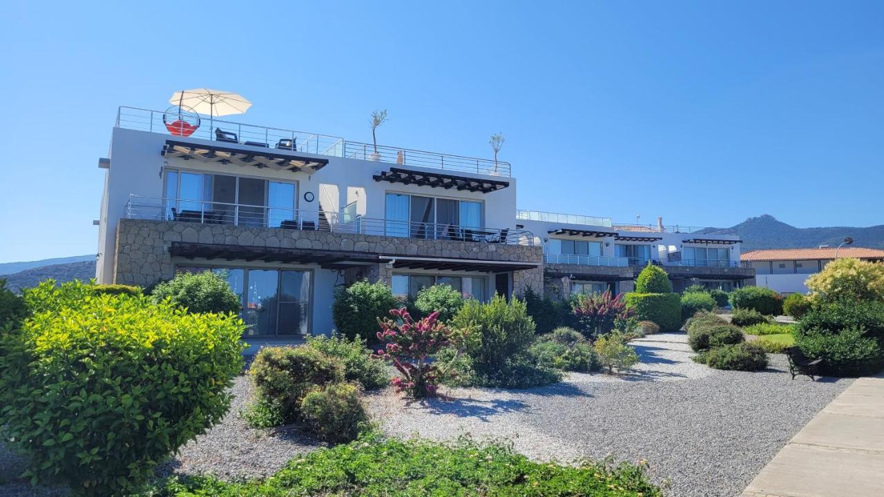 Sea And Mountain View Beachfront Penthouse Yali Exterior photo